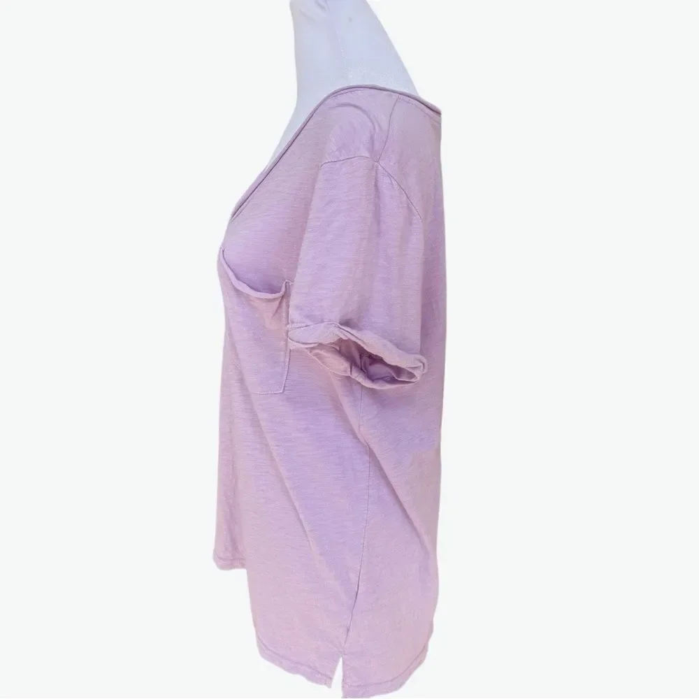 T. La Anthropologie Short Sleeve Purple Flowy Classic V-Neck Pocket Tee. Medium. - Picture 2 of 7